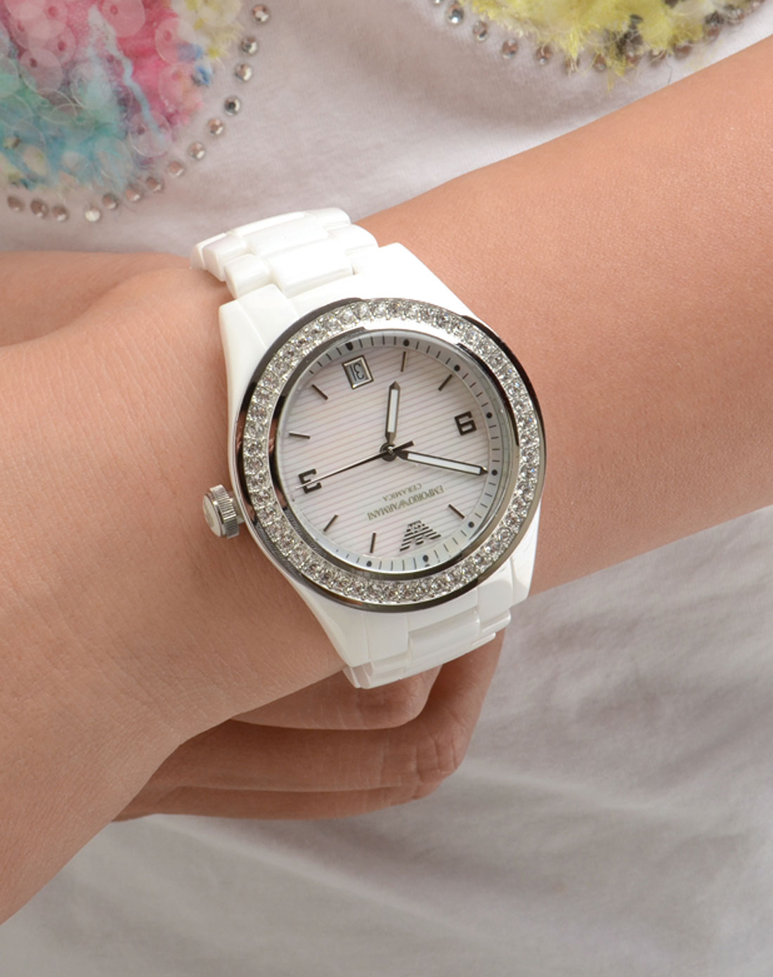 <em>阿玛尼</em>Emporio <em>Armani</em>-<em>手表女款</em>白色时尚镶钻