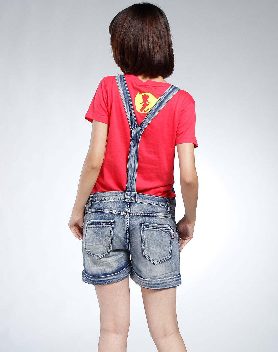 蓝色<em>牛仔背带短裤</em>_阿童木astro