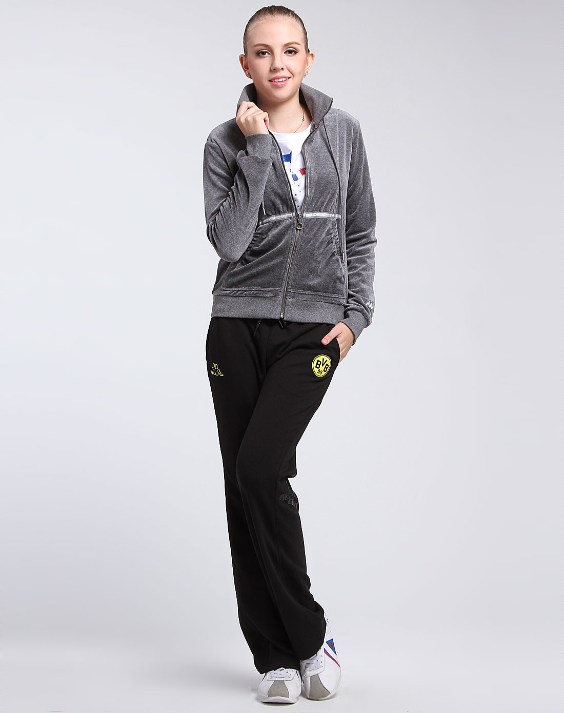 卡帕Kappa女款<em>灰色长袖</em>针织<em>开衫</em>K0162WK2