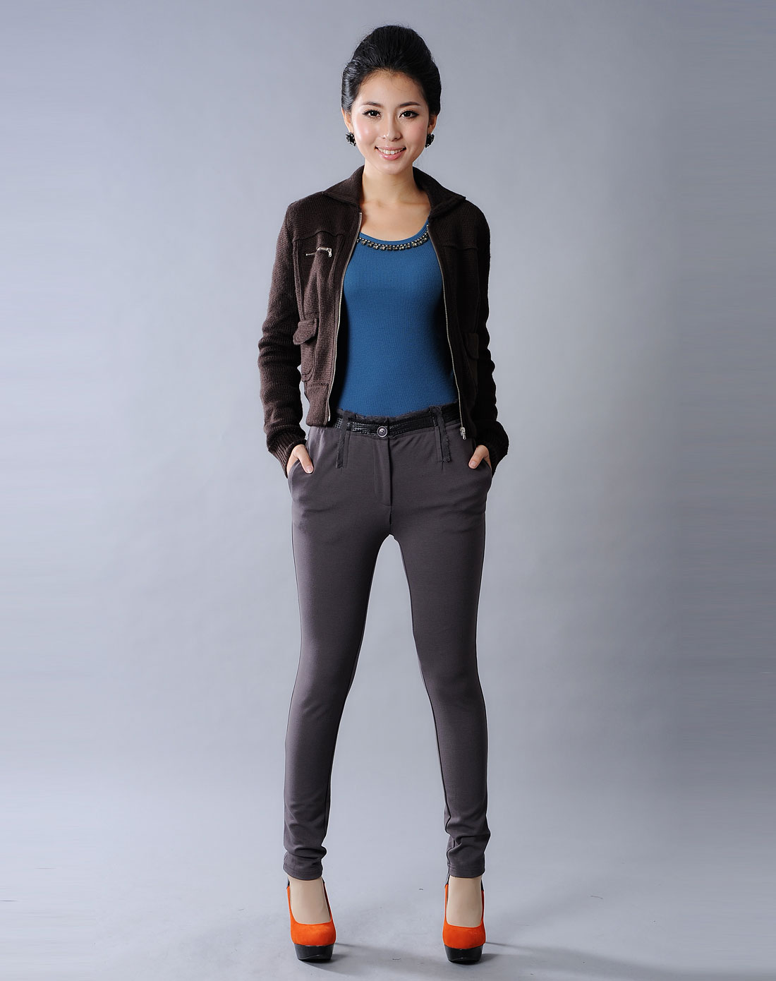 City Elegance<em>深咖啡色</em>拉链<em>开衫</em>毛衣SHCW60