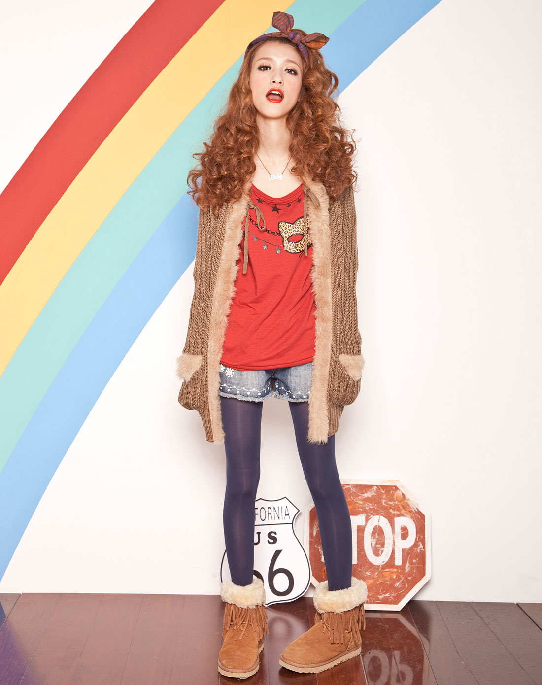 PINK BY EUROMODA<em>驼色</em>毛绒边时尚长袖<em>针织</em>