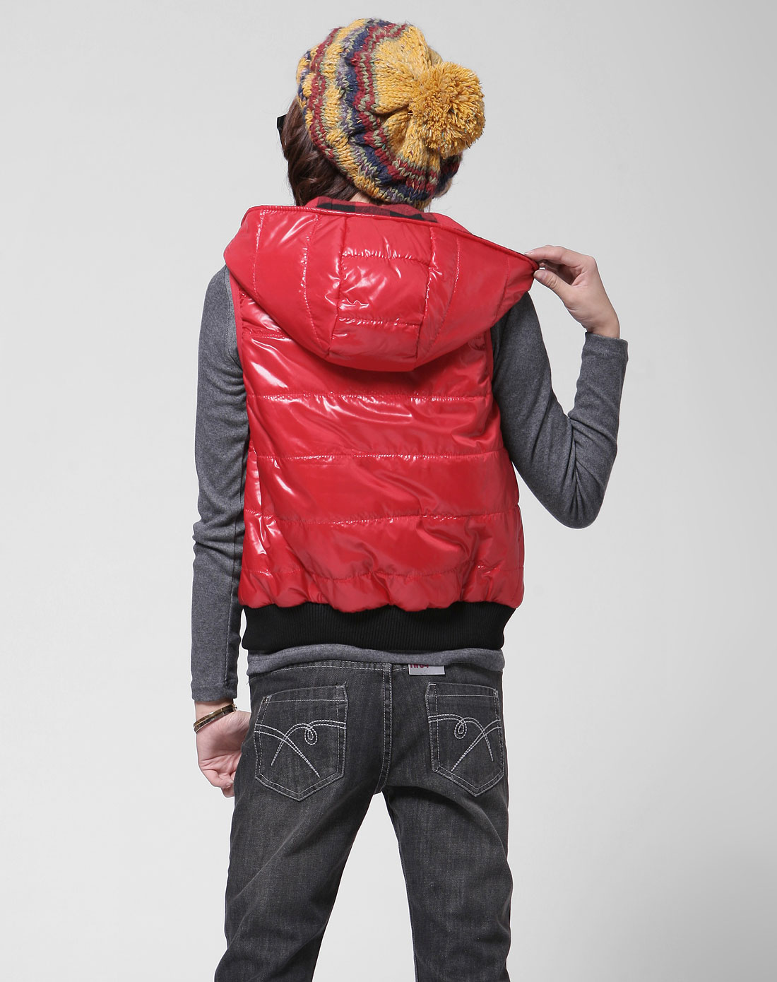 唐狮tonlion樱桃红色连帽时尚两面<em>穿</em>棉<em>马甲</em>110