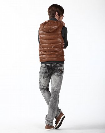 波司登旗下品牌<em>羽绒服</em>男女波司登 时尚轻薄马