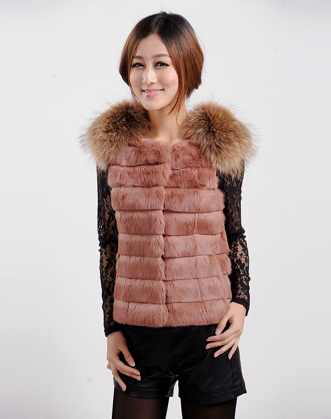 今典CLASSICS STORY皮草专场灰<em>粉色</em>兔毛时