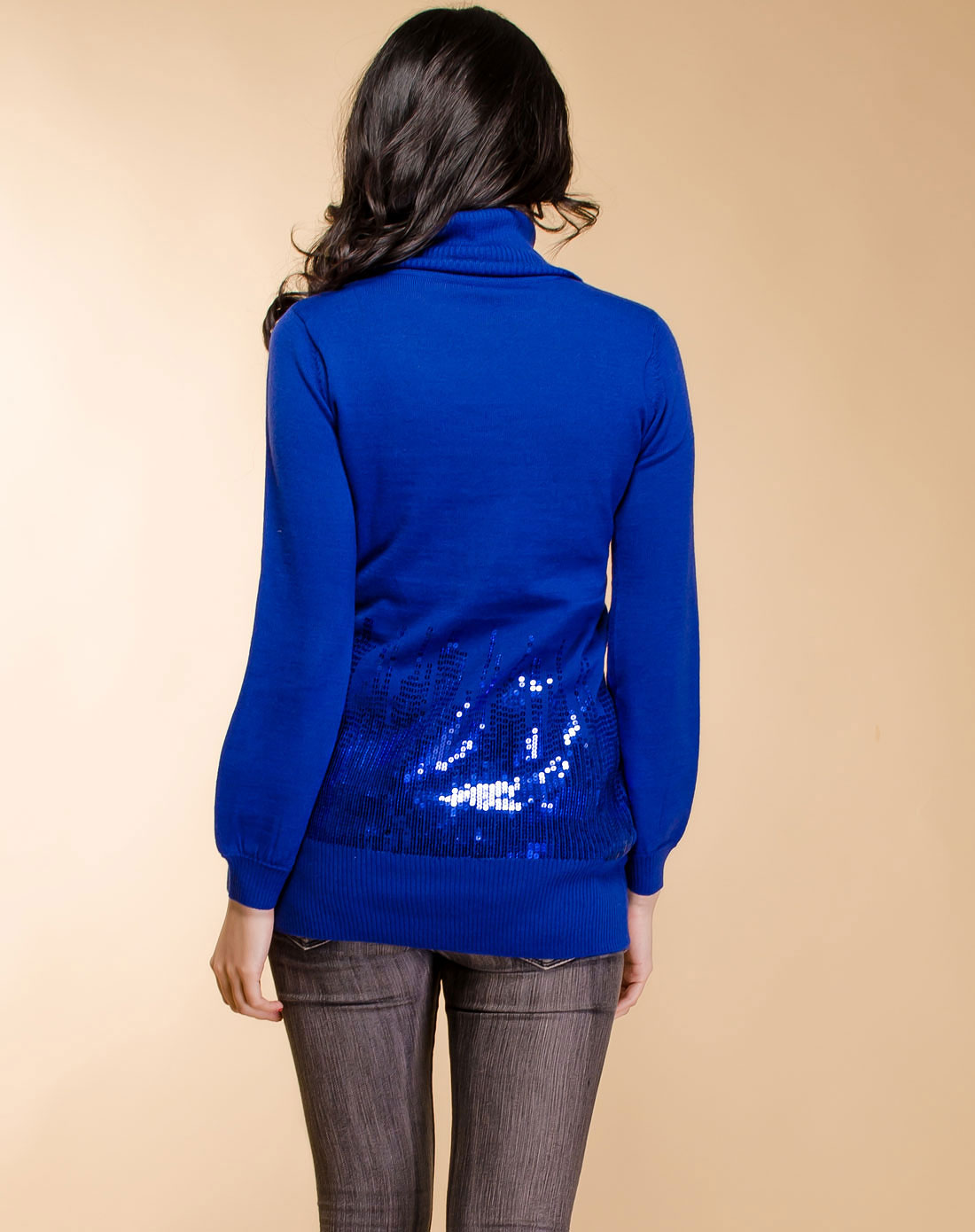 艾金诺USS AZINO-<em>蓝色</em>珠片电绣<em>高领女款毛衣</em>