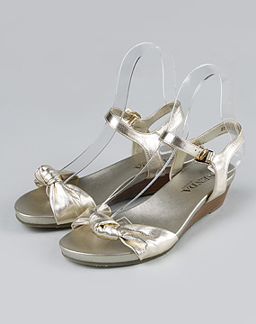 <em>森达</em>SENDA-<em>女鞋</em>女款<em>金色</em>羊皮凉鞋_唯品会名