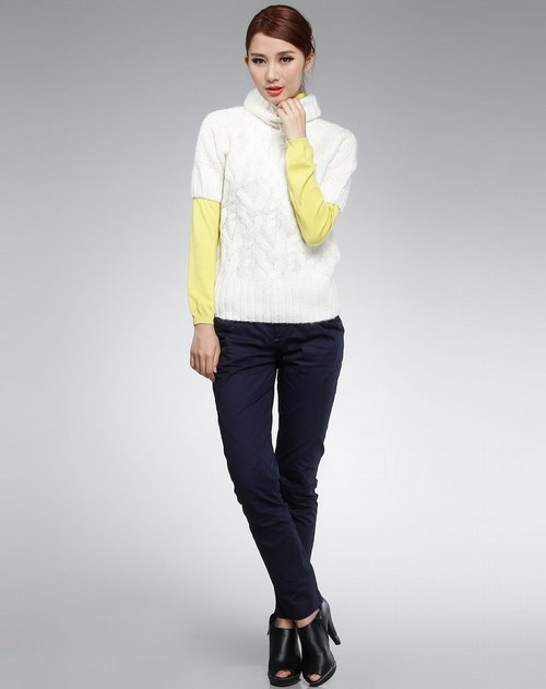 白色高领时尚短袖毛衣