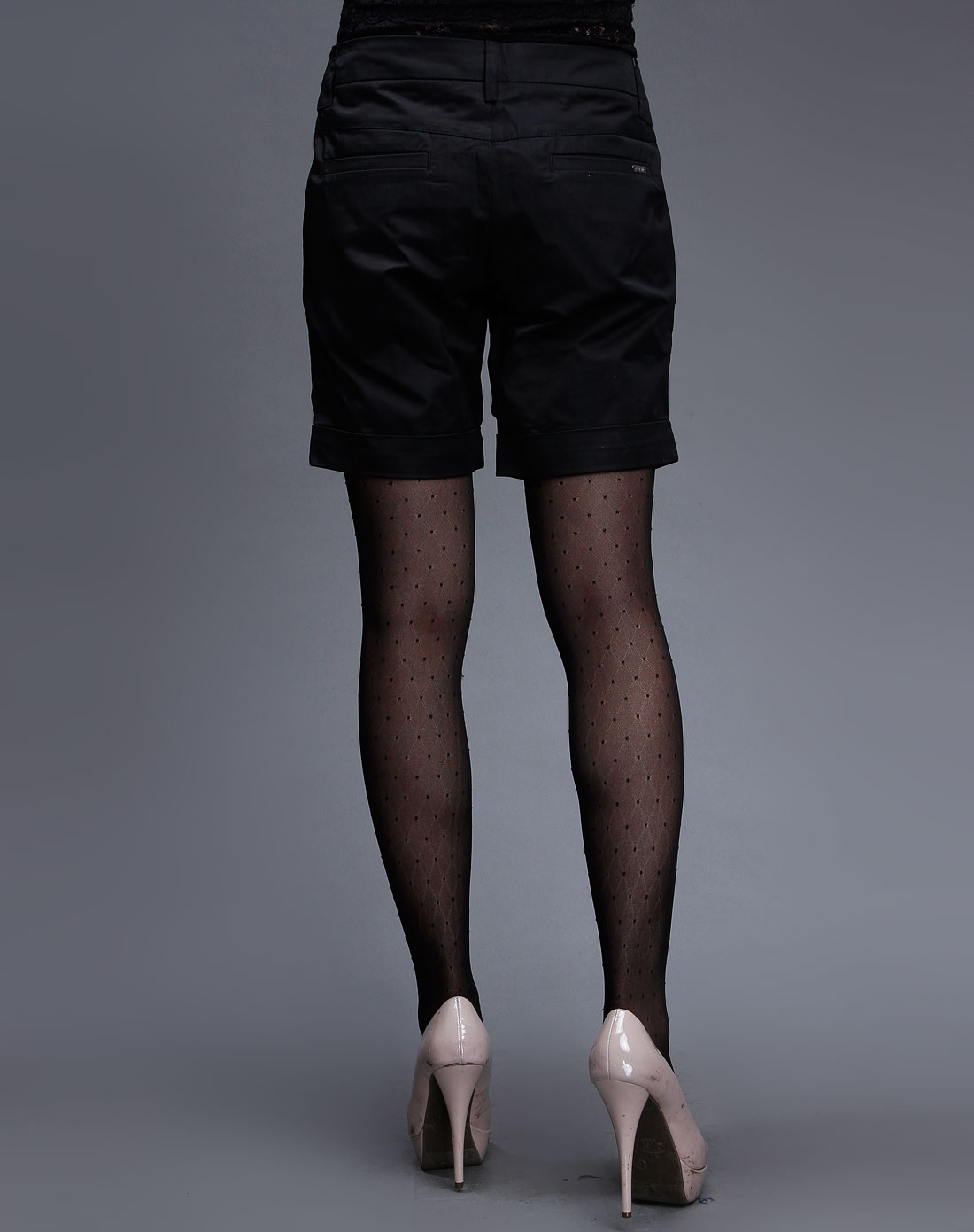 杰西伍jecci five女款黑短裤