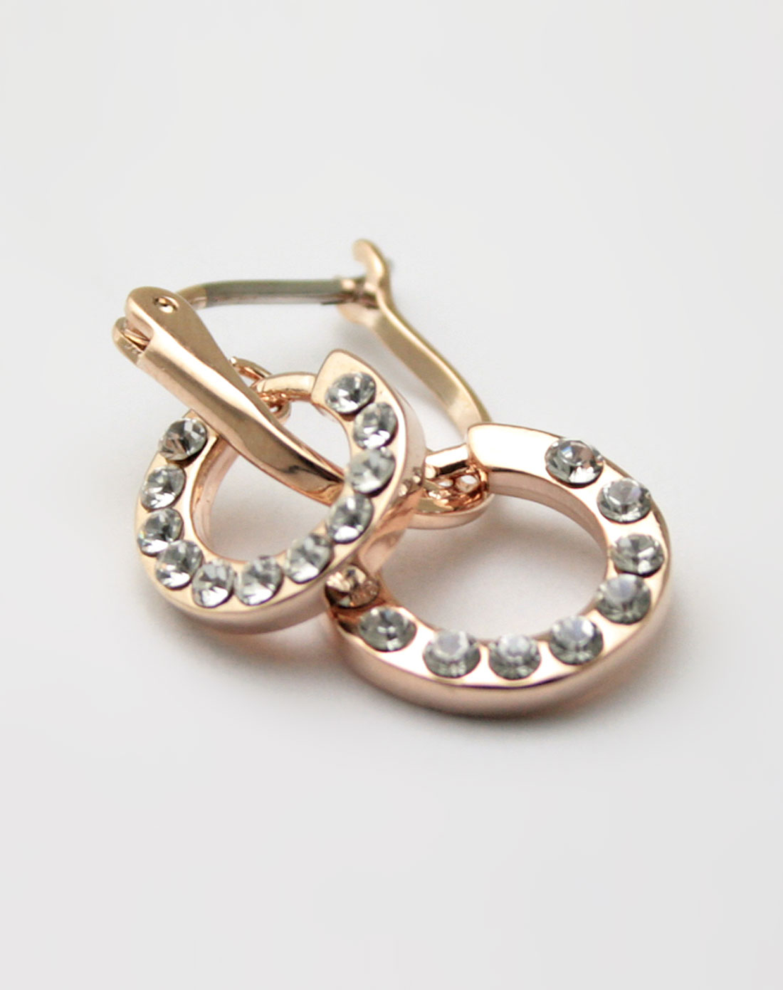 18kgp具体就是指其镀或包金层是18k金的镀金或包