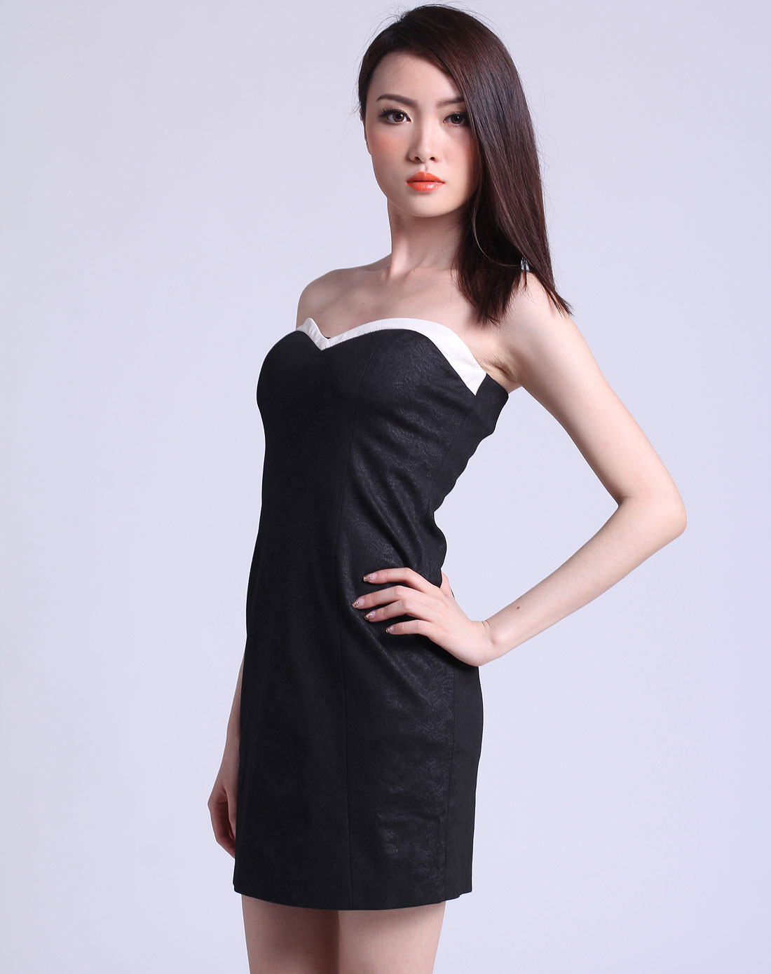 音曲entralady黑色抹胸时尚连衣裙_唯品会名牌时尚折扣网