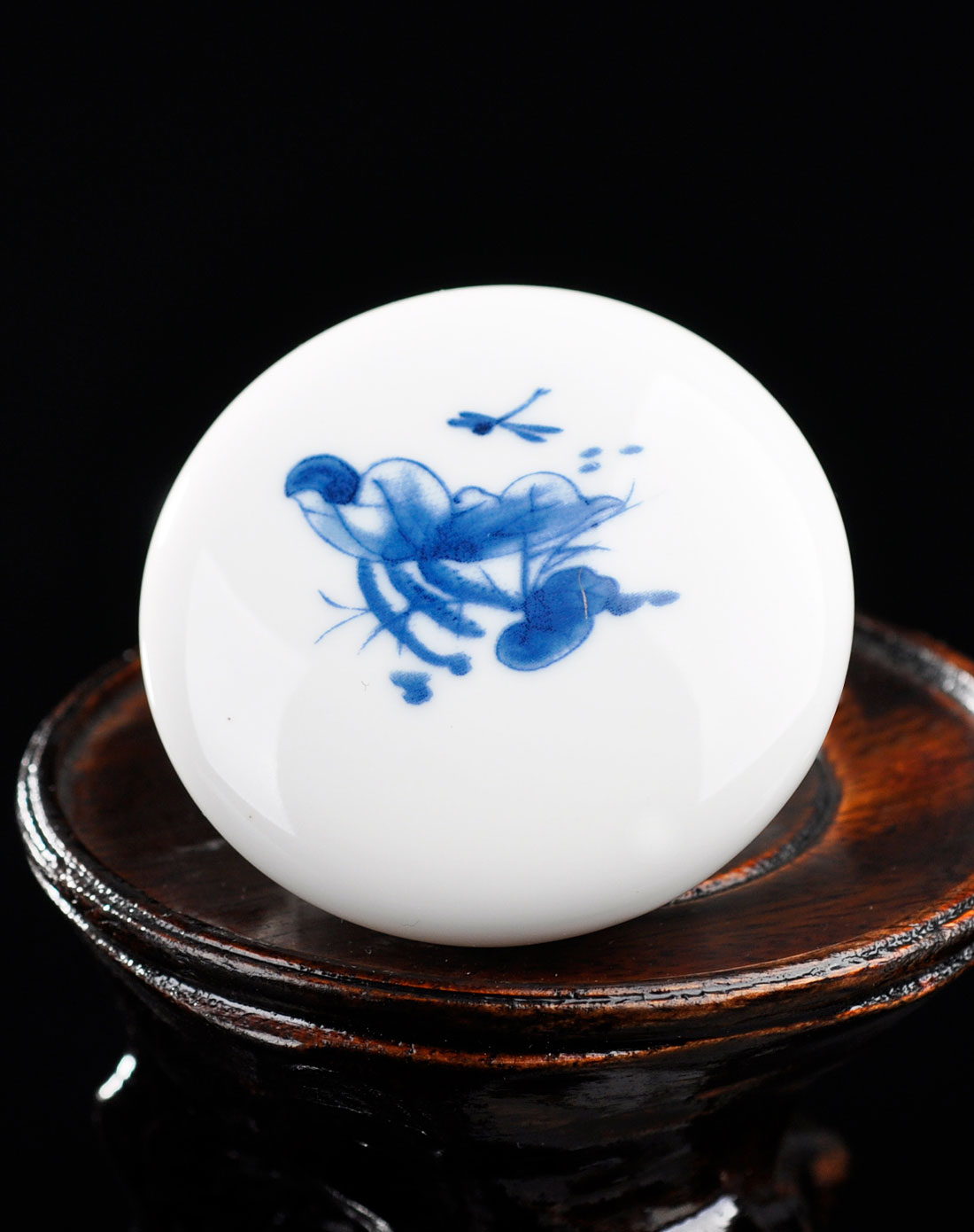 鱼戏荷叶小头茶叶罐