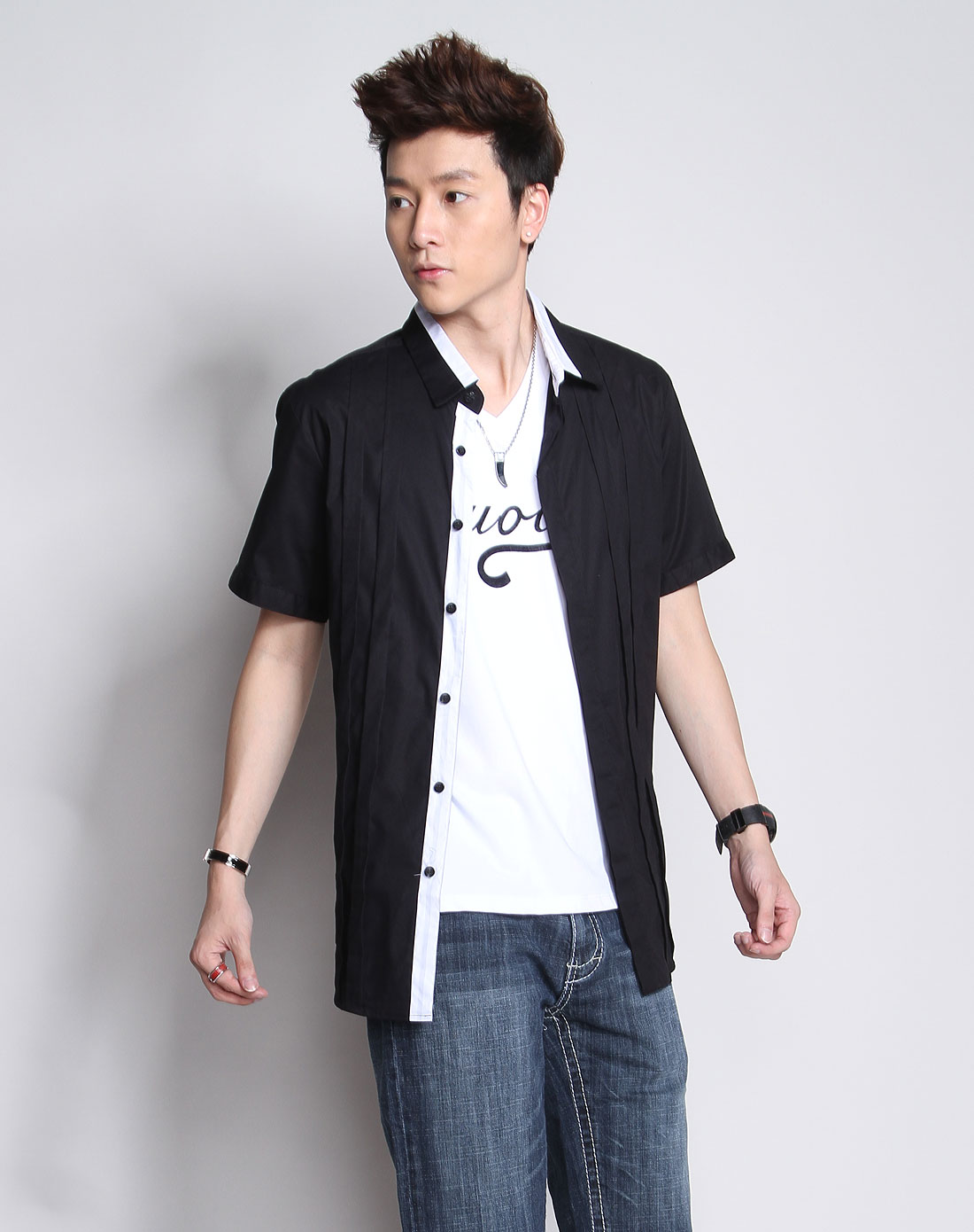 左岸男装专场黑/白色翻领休闲短袖衬衫