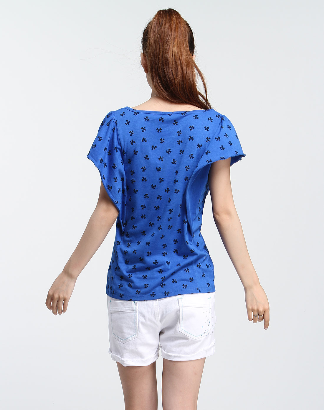 东方骆驼女装专场深蓝色时尚印纹短袖t恤