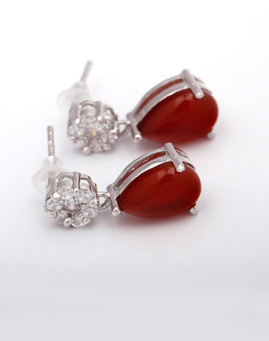 s925银红玛瑙耳钉-醉流年