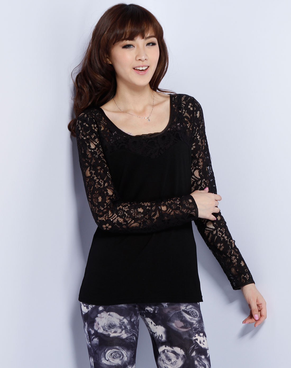 oasis黑色花朵蕾丝拼料长袖上衣