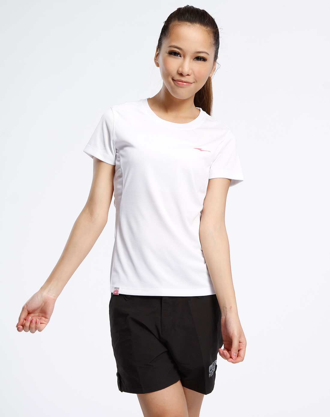 鸿星尔克erke女款白色圆领短袖运动衫