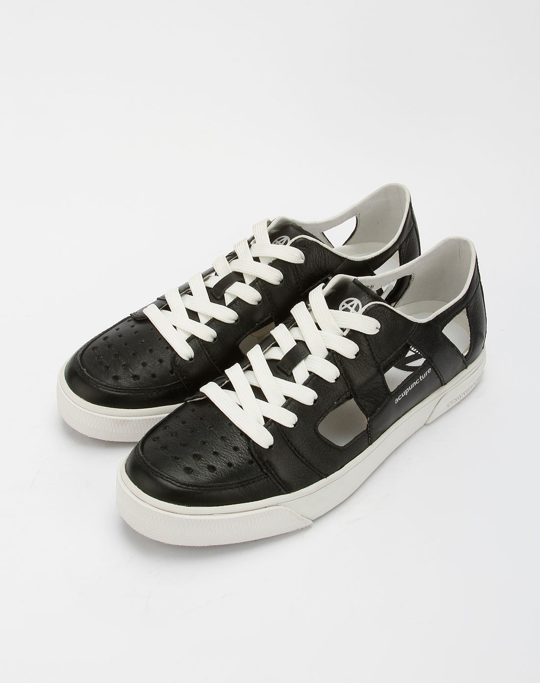 [ 爱克佩特 ] 中性黑色绑带透气时尚休闲鞋