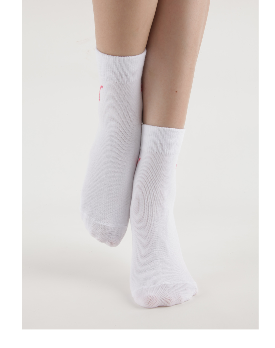 [ 彪马 ] 女款白色简约提花运动短袜
