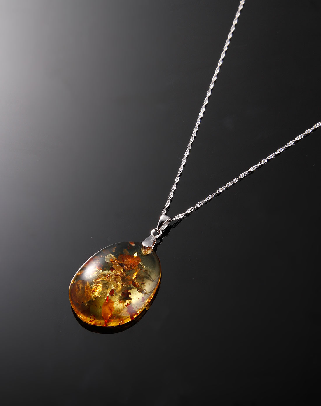 萨维娅saweiya饰品专场-黄啡色天然琥珀挂件项链