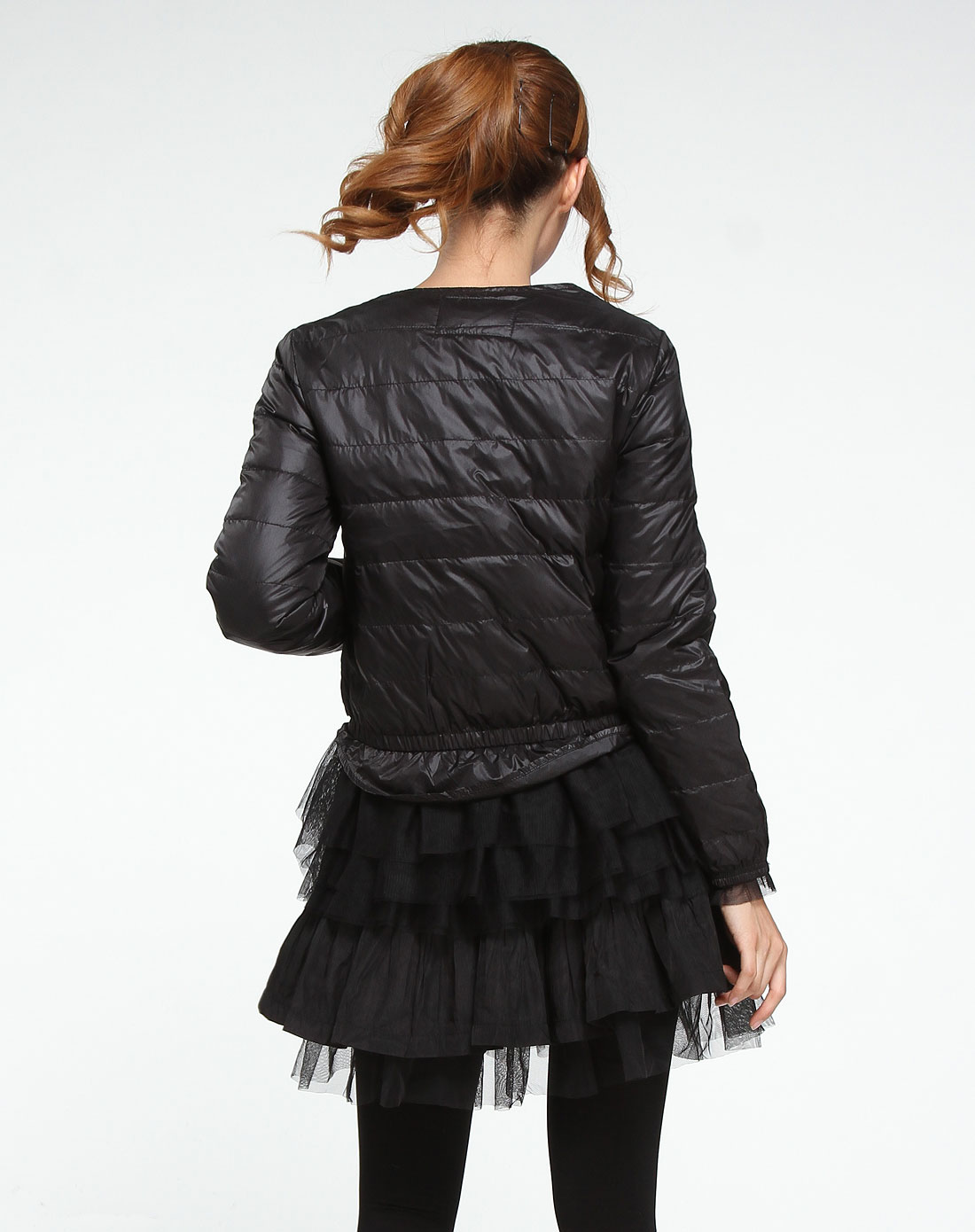 艾米拉aimila女装专场-黑色气质荷叶边短款长袖羽绒服