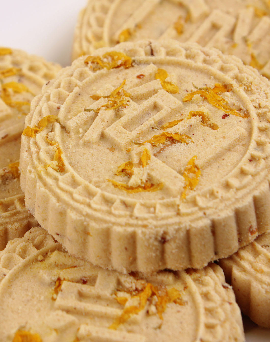 促销澳门板樟堂菊花杏仁饼208g