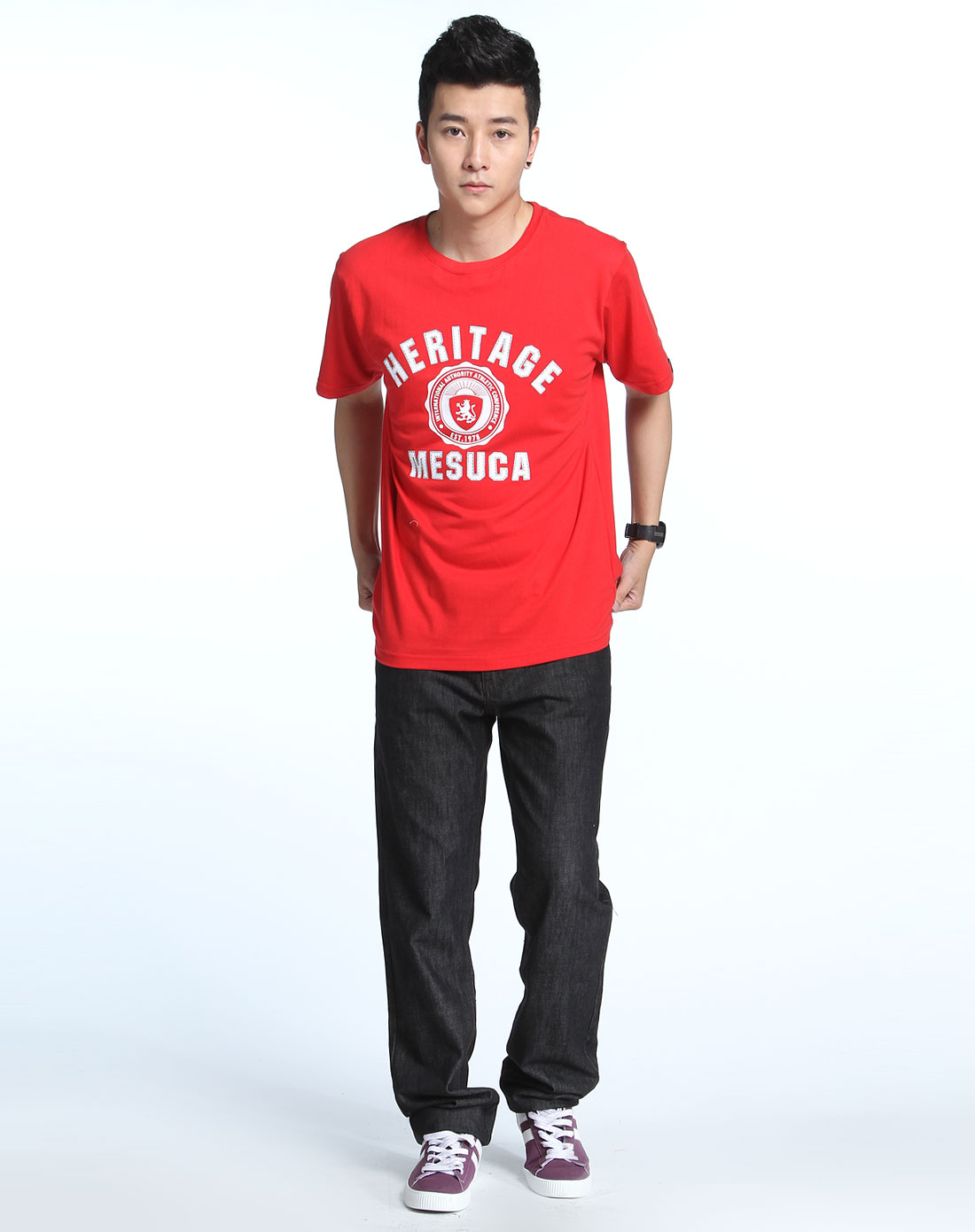 男款红色短袖休闲t恤衫