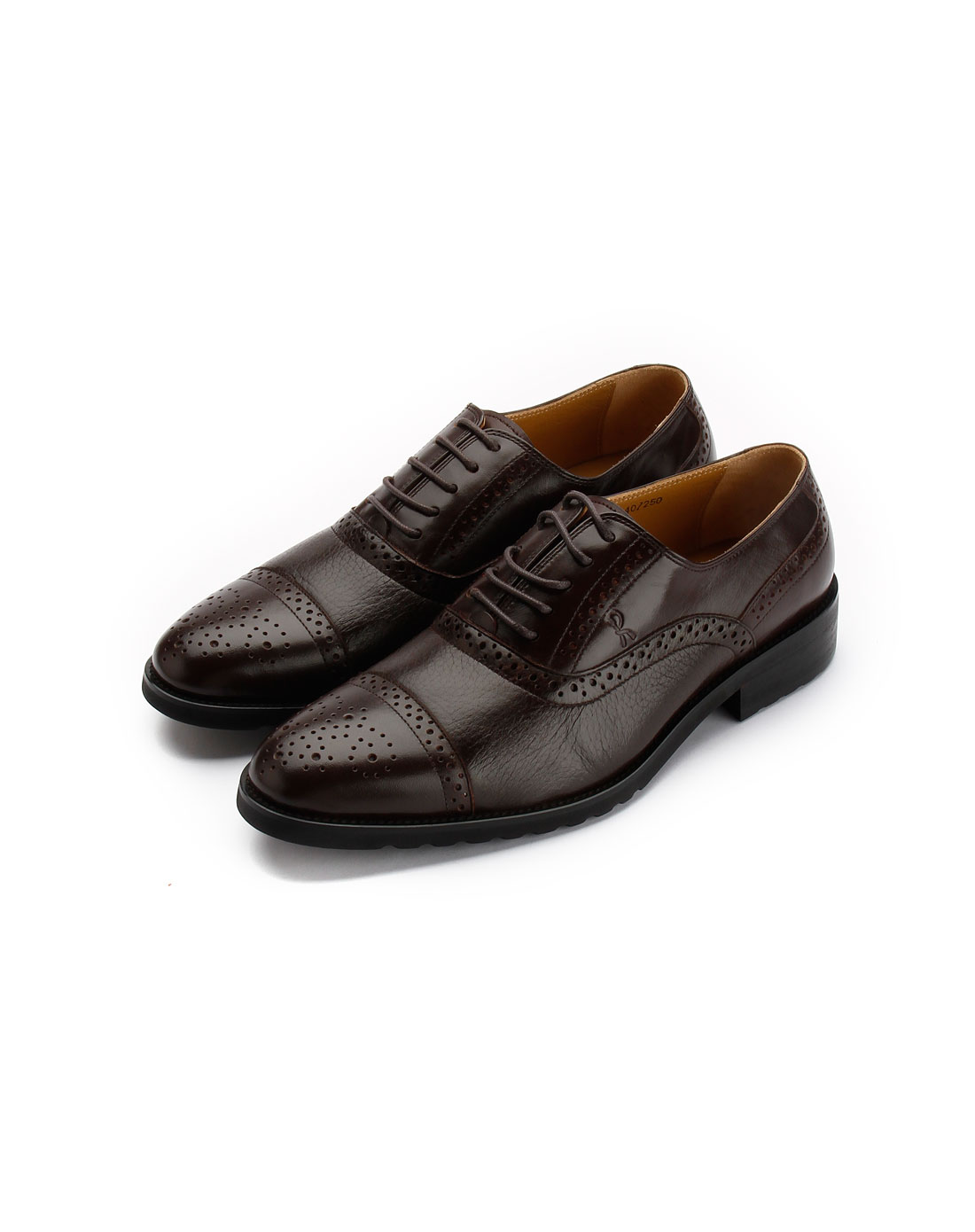 诺贝达深啡色绑带皮鞋