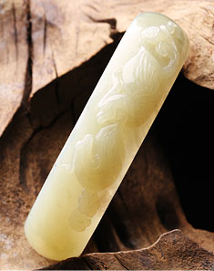 和田玉白玉手工雕鸳鸯戏水手镯