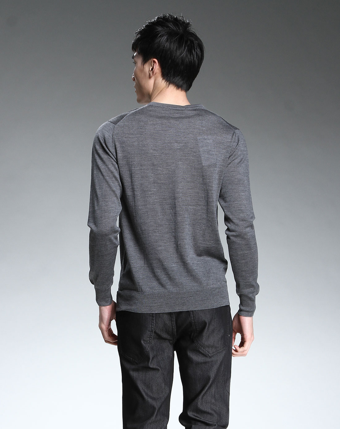 男款灰色简约v领长袖100%羊毛衫