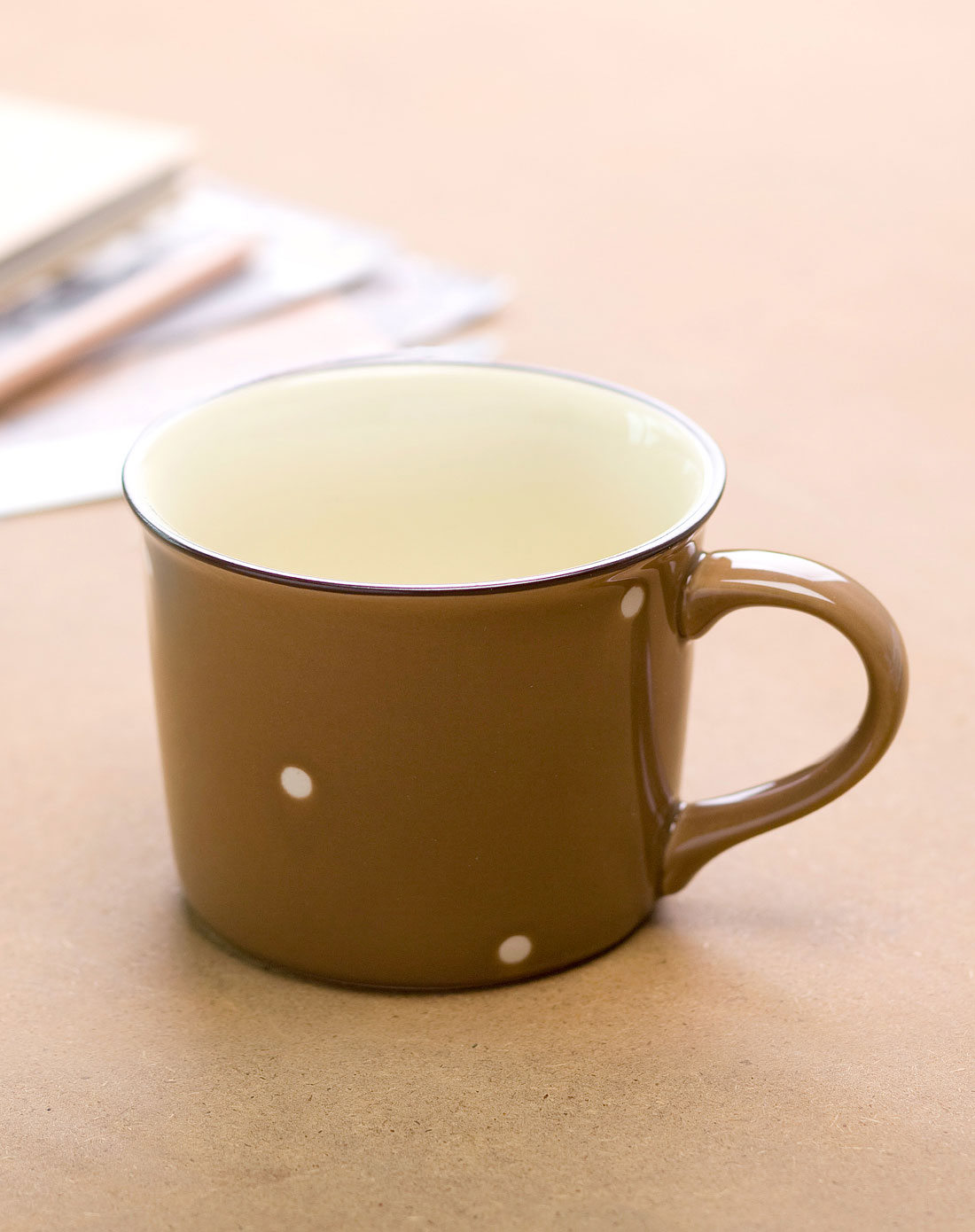 生活编辑者 褐色波点咖啡杯
