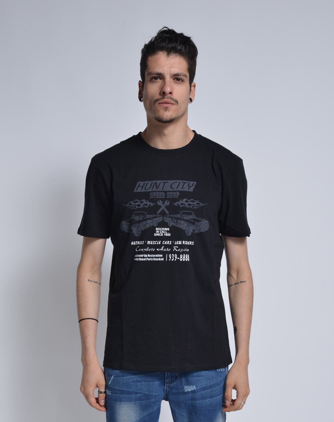 汽车印图黑色短袖t恤