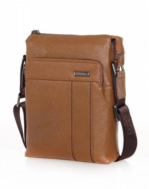 维多利保罗victory polo男士皮具专场男款卡棕色头层牛皮小斜跨包